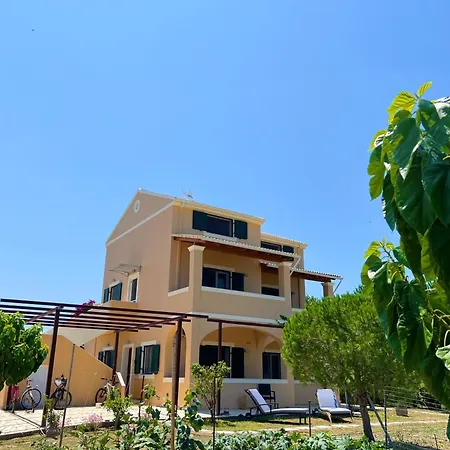 Dimitra - Seaside Appartement Lefkímmi